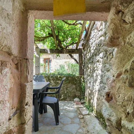 Maison De Le Blanc